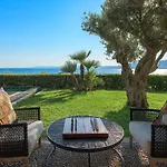 Villa Aquavisionaire Front *