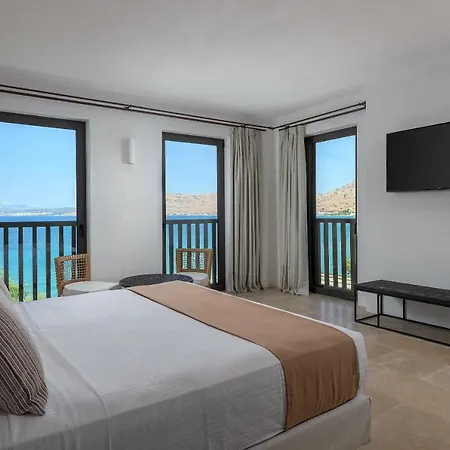 Villa Aquavisionaire Front