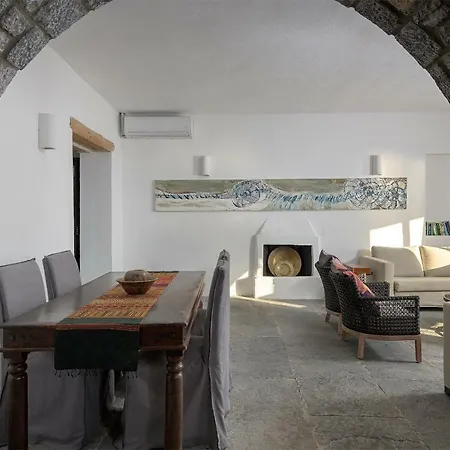 Villa Aquavisionaire Front