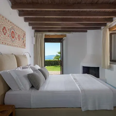 Villa Aquavisionaire Front