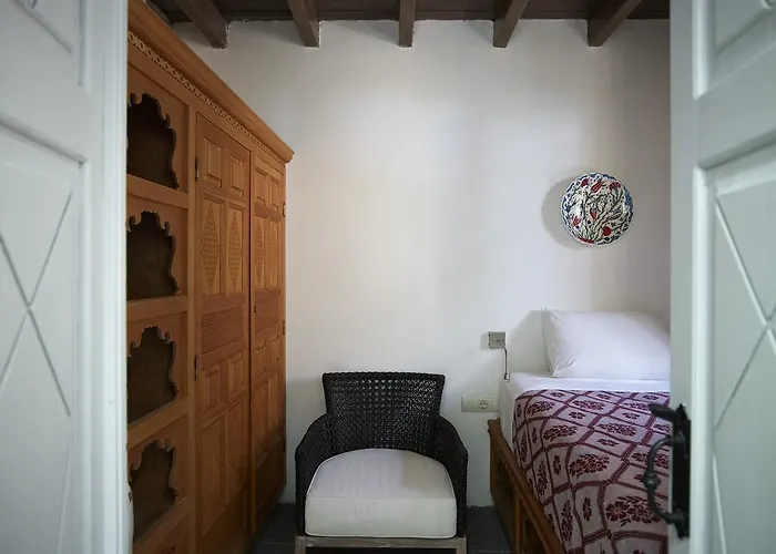 Aquavisionaire Front