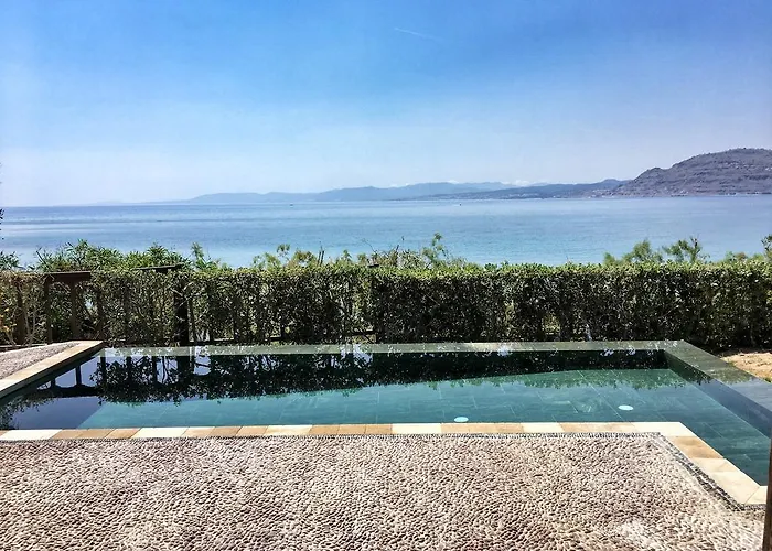 Aquavisionaire Front 别墅 *